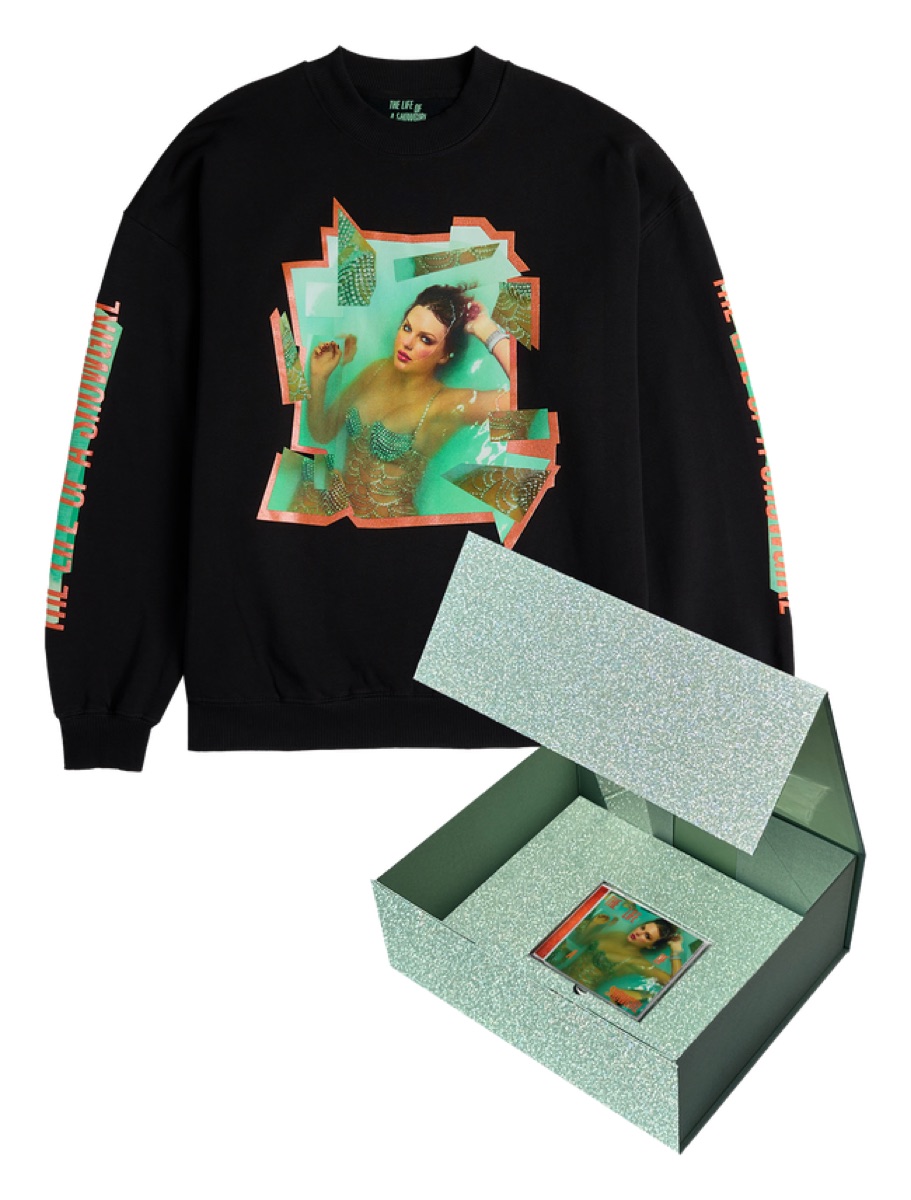 The Life of a Showgirl, Caja de CD con sudadera de cuello redondo
